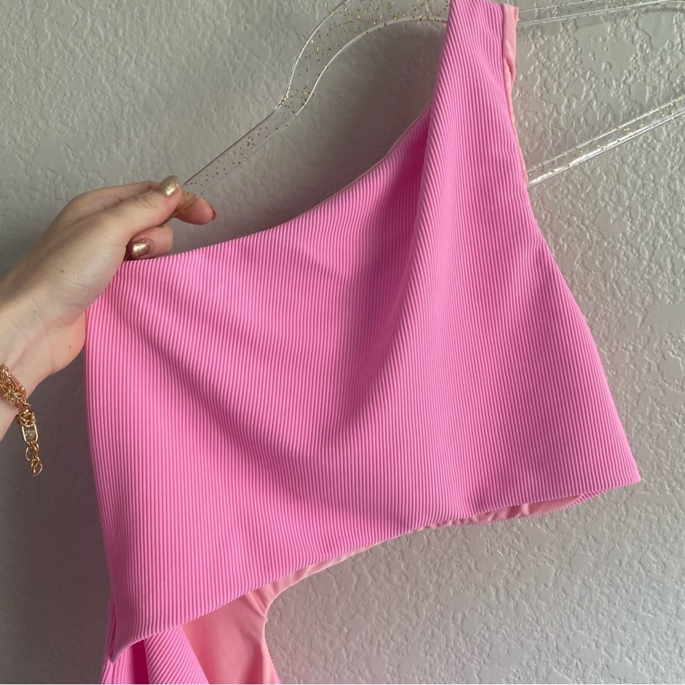 BEACH RIOT x Free People Ribbed Celine One Piece pink bubblegum - Picture 3 of 4